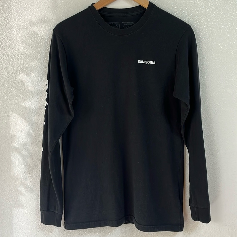 Patagonia Black Long Sleeve Graphic Shirt Men's Small